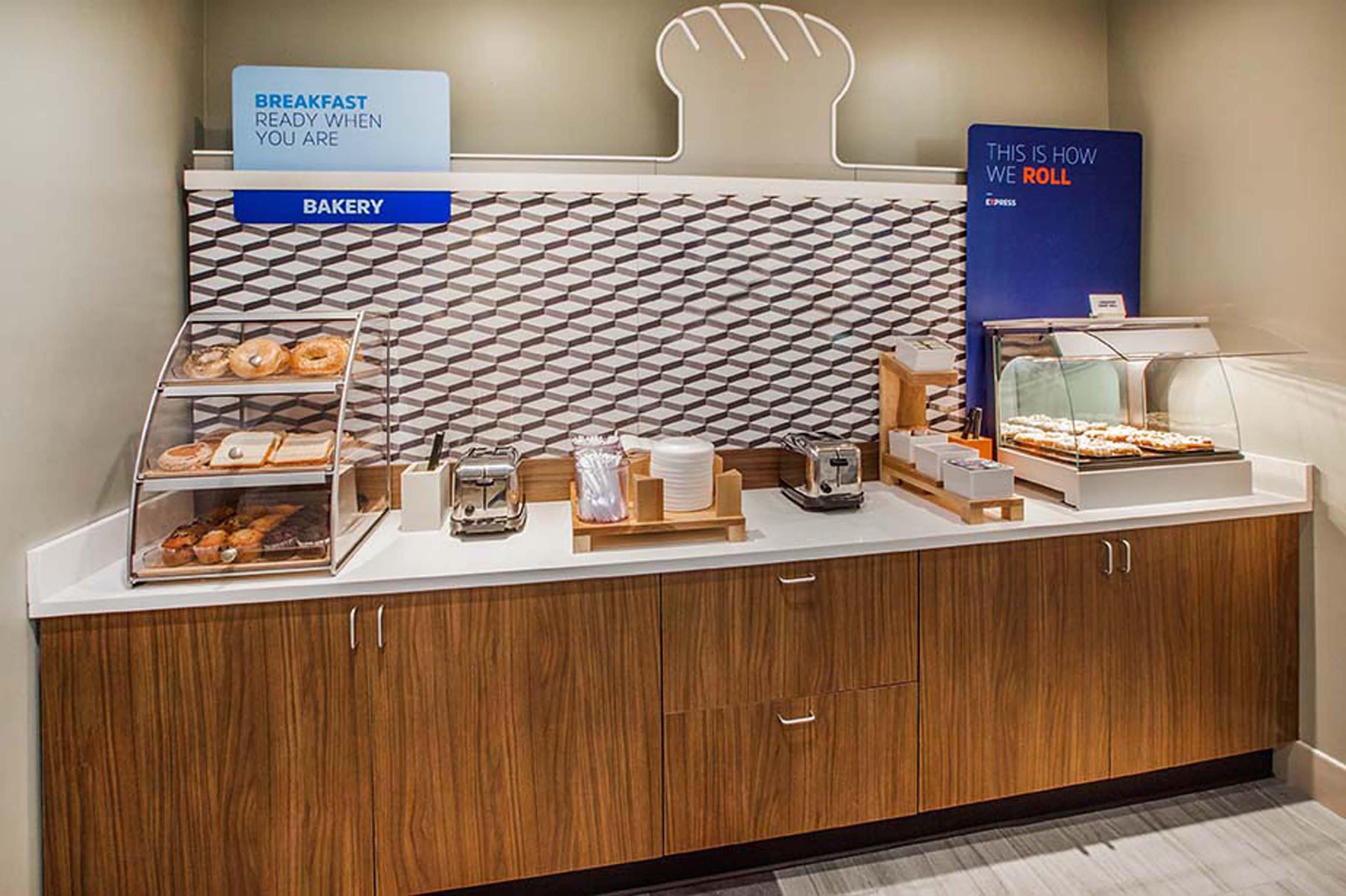 Holiday Inn Express & Suites Troy By Ihg Exteriér fotografie