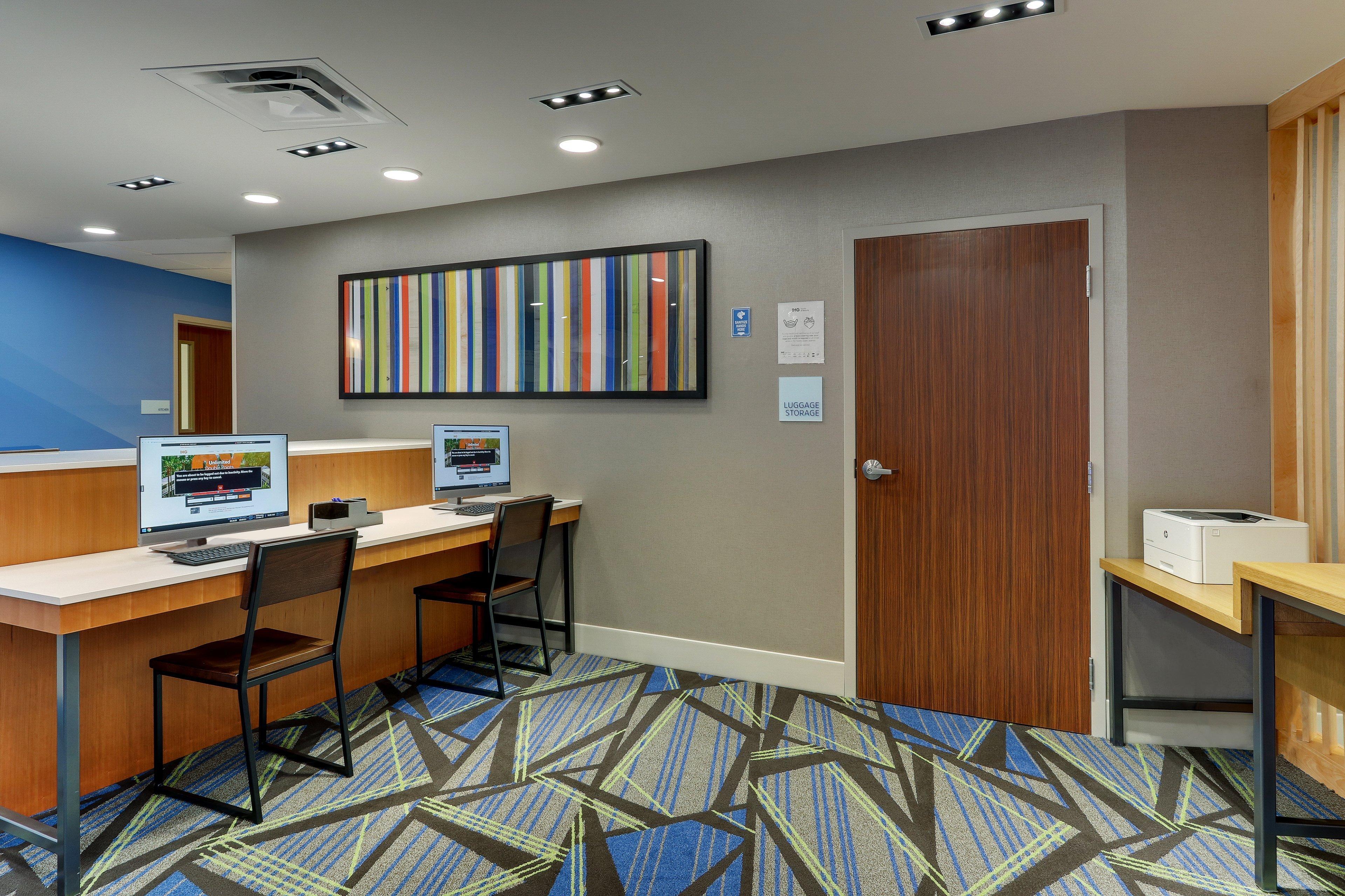 Holiday Inn Express & Suites Troy By Ihg Exteriér fotografie